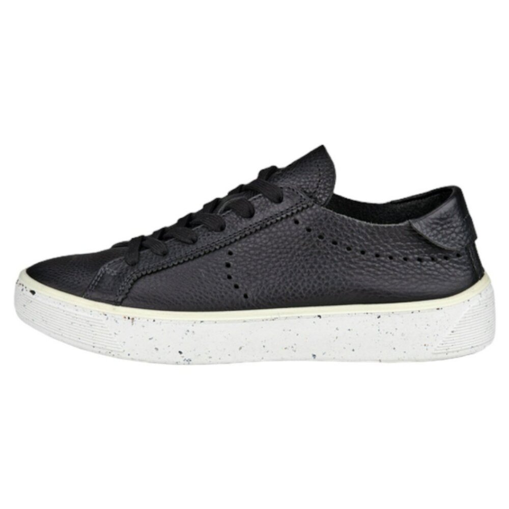 Ecco Street Tray Sneaker In Black Size 9.5 Leather Gorpcore Minimalist Platform